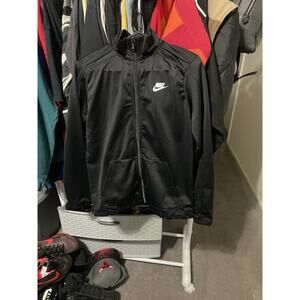 Size Youth XL(Men’s XS)- NIKE TRACK JACKET BLACK/WHITE